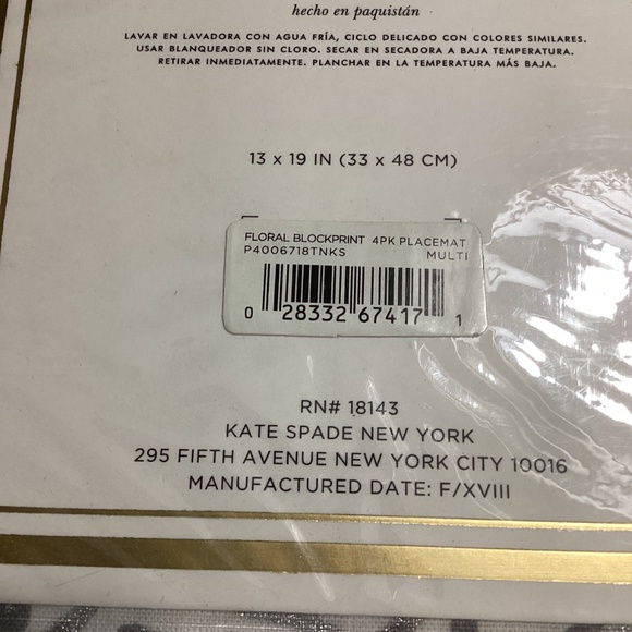Kate Spade ♠️ holiday placemats - Picture 13 of 14